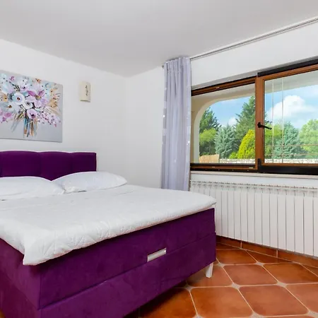 1574 Holiday home Santalezi