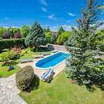1574 Hébergement de vacances