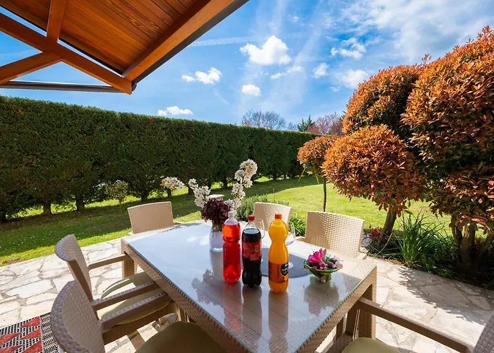 Semesterbostad 1574 *