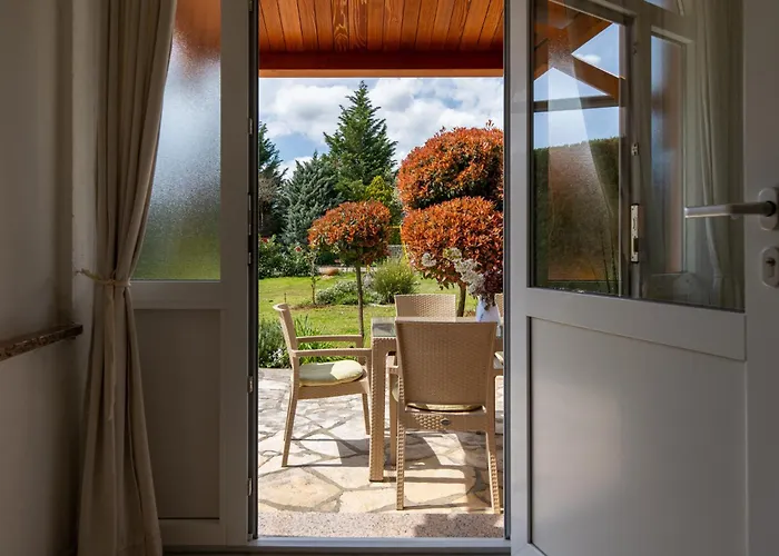 Semesterbostad 1574 Santalezi